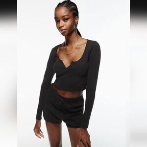 NWOT TNA Waffle Scoop neck Long sleeve in Black Size 2XS XXS Warm Aritzia Small